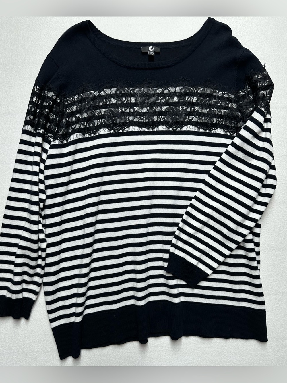 A&I Women’s 3X Black White Striped Lace Knit Sweater Plus Size 3XL